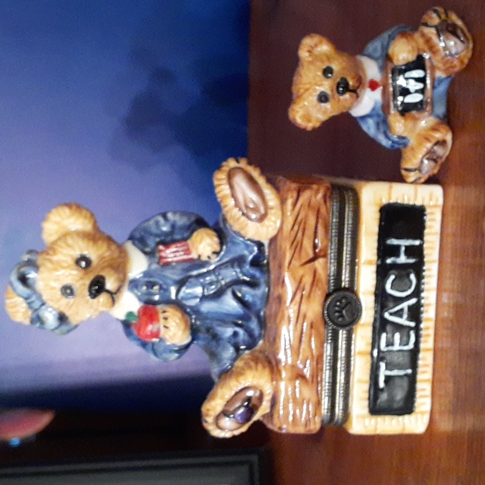 Boyd's Bears Teacher Box.